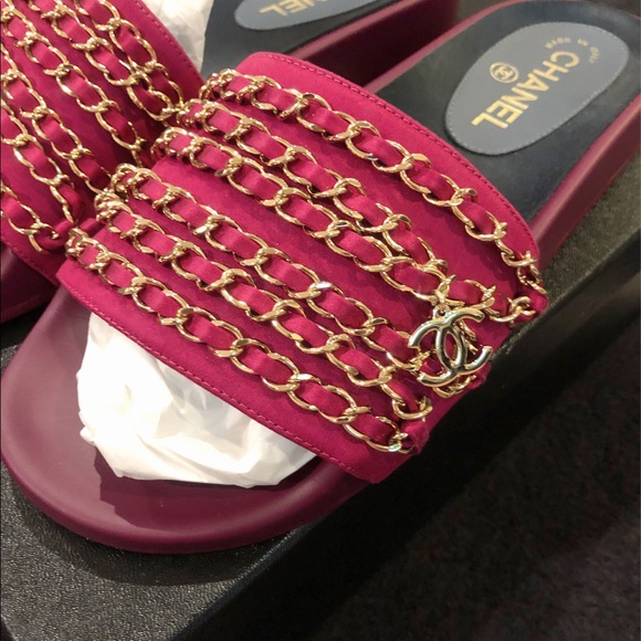 100% Authentic Chanel Chain Mules Slides - Picture 3 of 11